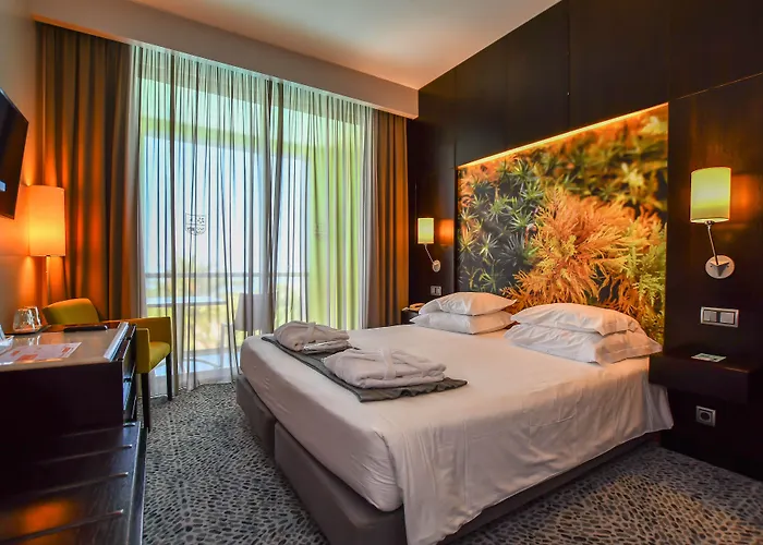 Quinta Mirabela - Design فونشال