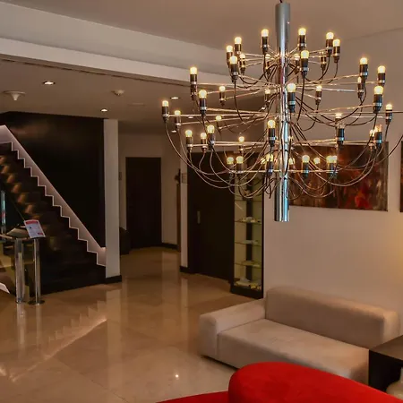 キンタ ミラベラ デザイン ホテル 5*